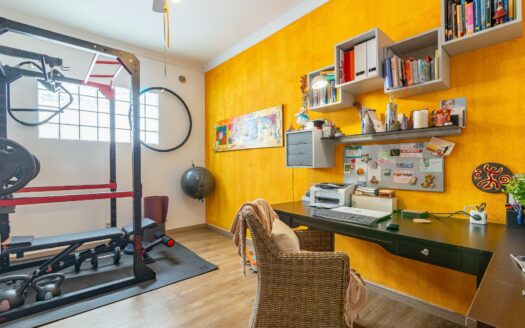 Apartment for Rent in Montaña La Data with Solarium, Garage and Sea Views