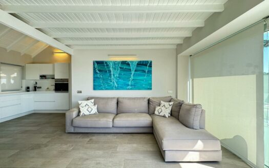 Espectacular bungalow con terraza privada y piscina comunitaria