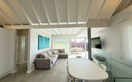 Espectacular bungalow con terraza privada y piscina comunitaria