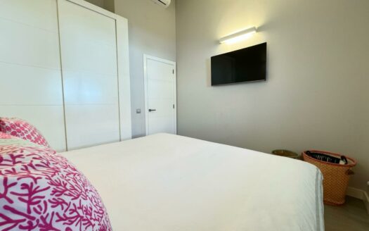 Espectacular bungalow con terraza privada y piscina comunitaria