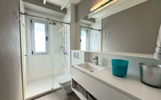 Espectacular bungalow con terraza privada y piscina comunitaria