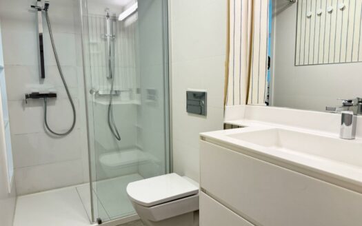 Espectacular bungalow con terraza privada y piscina comunitaria