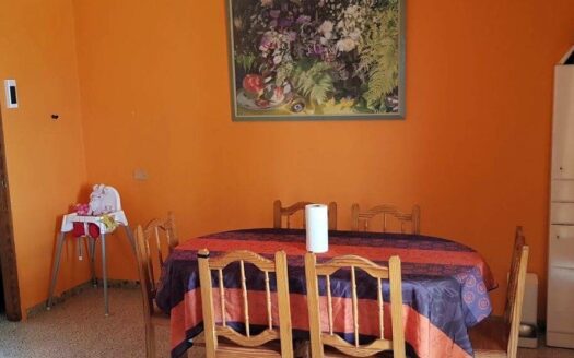 Amplia vivienda con azotea privada con terreno de 830 m² en El Salobre – San Bartolomé de Tirajana