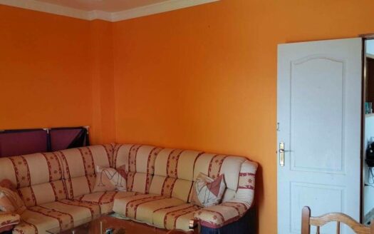Amplia vivienda con azotea privada con terreno de 830 m² en El Salobre – San Bartolomé de Tirajana