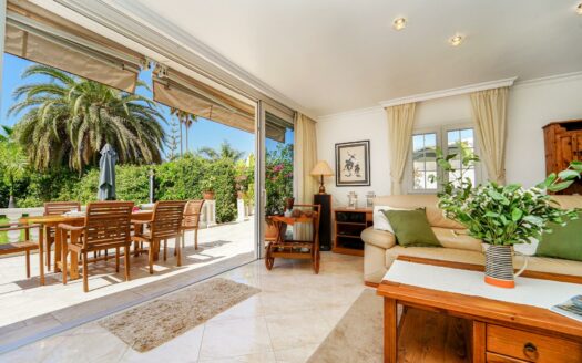 Semi-Detached House in Campo Internacional: Privacy, Comfort and Holiday Rental Opportunity
