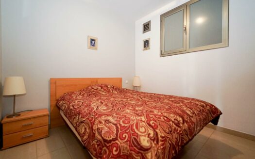 Two bedrooms, terrace and 50 meters from the beach