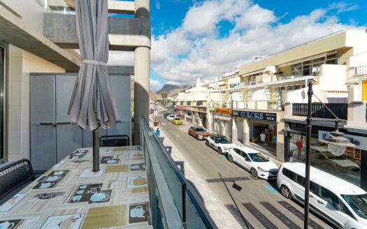 Two bedrooms, terrace and 50 meters from the beach