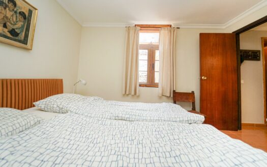 Geräumiges Haus im ruhigen Tauro-Tal – mit Terrasse und Garten