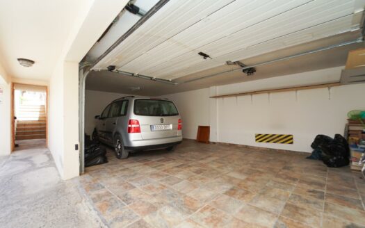 Geräumiges Haus im ruhigen Tauro-Tal – mit Terrasse und Garten