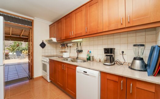 Geräumiges Haus im ruhigen Tauro-Tal – mit Terrasse und Garten