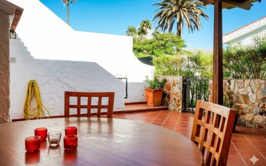 Unique Property with Rooftop Terrace in Exclusive Pasito Blanco