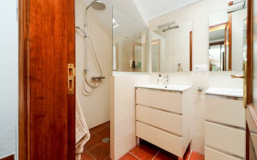 Unique Property with Rooftop Terrace in Exclusive Pasito Blanco