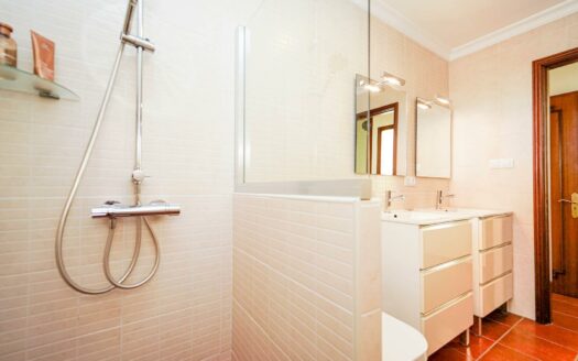 Unique Property with Rooftop Terrace in Exclusive Pasito Blanco