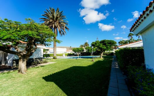 Unique Property with Rooftop Terrace in Exclusive Pasito Blanco