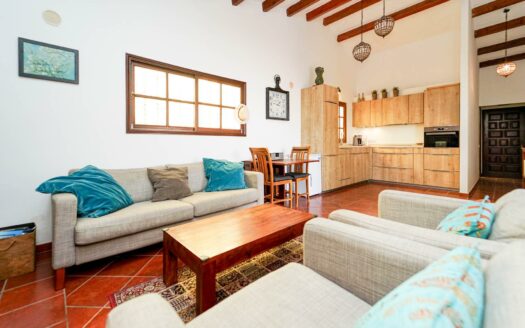 Unique Property with Rooftop Terrace in Exclusive Pasito Blanco