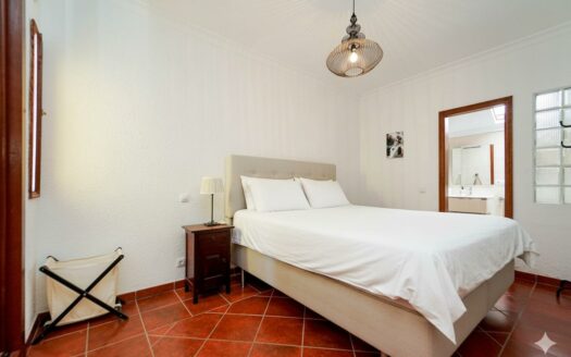 Unique Property with Rooftop Terrace in Exclusive Pasito Blanco