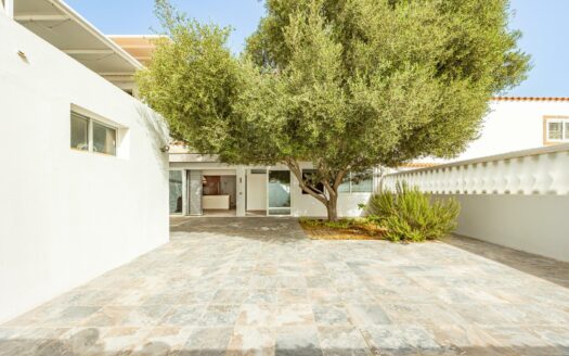 Charmantes Einfamilienhaus mit großzügigen Terrassen ☀️, Garage und Gartenbereich in San Fernando de Maspalomas