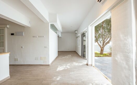 Charmantes Einfamilienhaus mit großzügigen Terrassen ☀️, Garage und Gartenbereich in San Fernando de Maspalomas