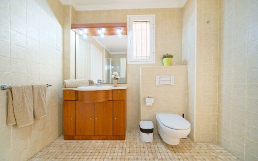 LUXURIÖSES PENTHOUSE VON 250 M2 MIT 3 SCHLAFZIMMERN UND MEERBLICK IN MONTE CARRERA, LOMA DOS