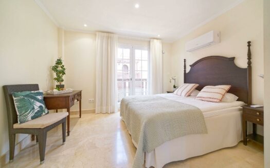 LUXURIÖSES PENTHOUSE VON 250 M2 MIT 3 SCHLAFZIMMERN UND MEERBLICK IN MONTE CARRERA, LOMA DOS