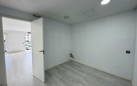 Business premise for rent in San Fernando