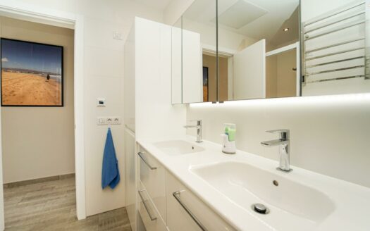 Meerblick, Sonnenuntergang und elegantes Design