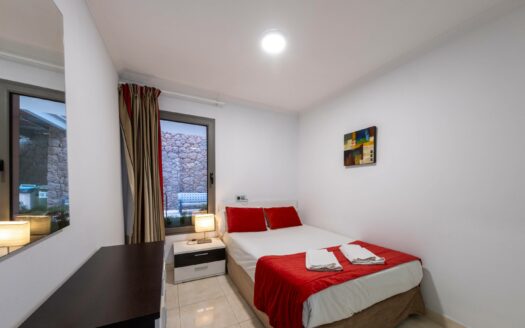 Complex of 46 apartments in Puerto Rico Beach