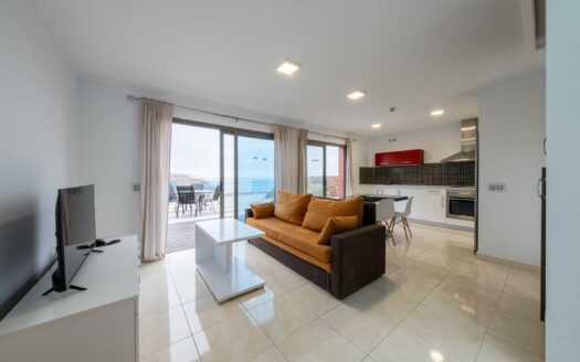 Complex of 46 apartments in Puerto Rico Beach