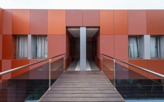 Complex of 46 apartments in Puerto Rico Beach