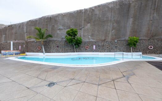 Complex of 46 apartments in Puerto Rico Beach