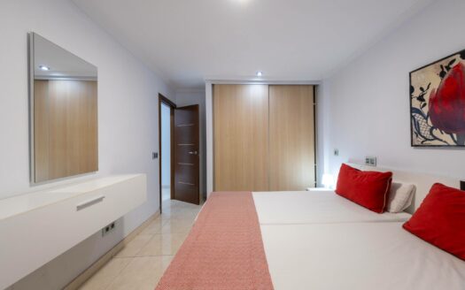 Complex of 46 apartments in Puerto Rico Beach