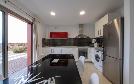 Complex of 46 apartments in Puerto Rico Beach