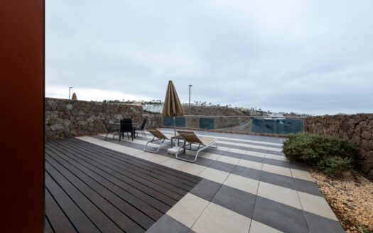 Complex of 46 apartments in Puerto Rico Beach