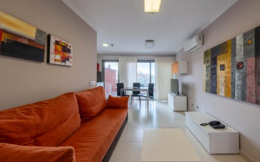 Complex of 46 apartments in Puerto Rico Beach