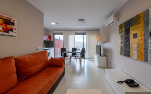 Complex of 46 apartments in Puerto Rico Beach