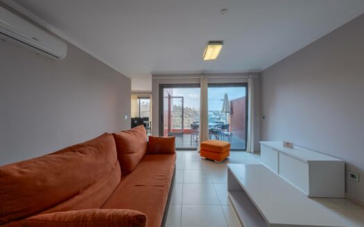 Complex of 46 apartments in Puerto Rico Beach