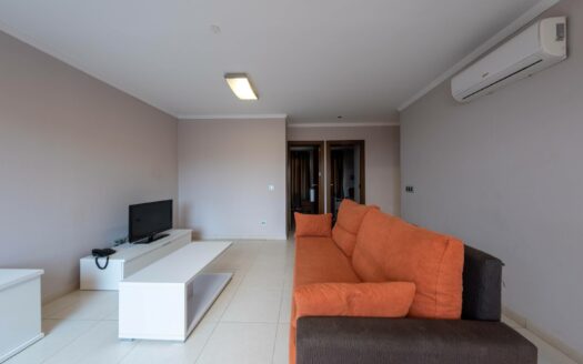 Complex of 46 apartments in Puerto Rico Beach