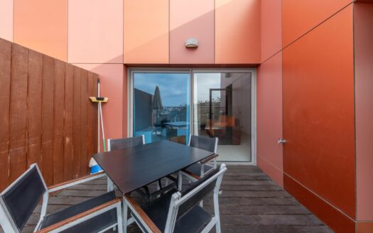 Complex of 46 apartments in Puerto Rico Beach