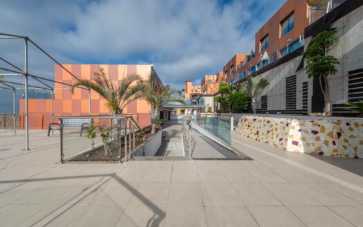 Complex of 46 apartments in Puerto Rico Beach