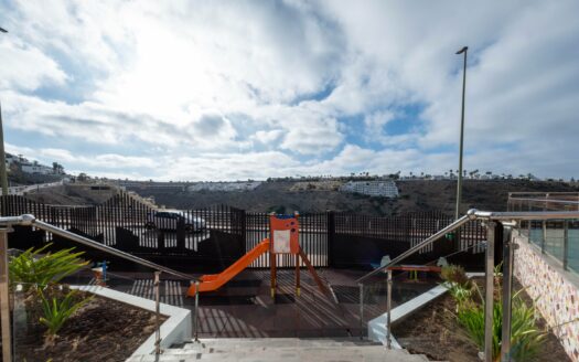 Complex of 46 apartments in Puerto Rico Beach