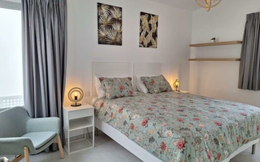 Exclusiva Villa Independiente con Piscina Privada en Tauro