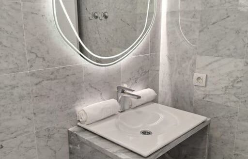 Exclusiva Villa Independiente con Piscina Privada en Tauro