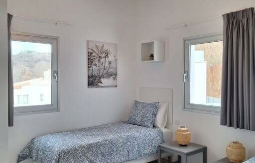 Exclusiva Villa Independiente con Piscina Privada en Tauro