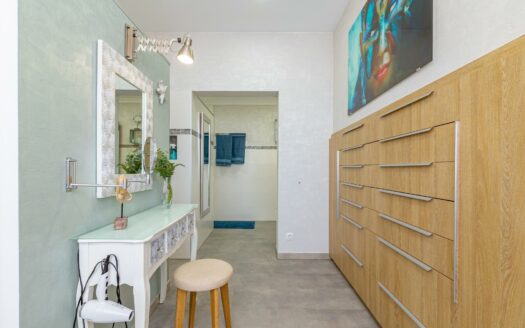 Semi-detached apartment in Montaña La Data with Solarium, Garage and Sea Views