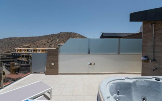 Penthouse mit Einlieger-Apartment in Arguineguin