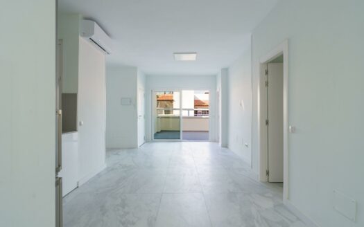 Ático renovado y luminoso en El Tablero