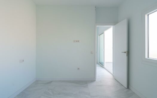 Ático renovado y luminoso en El Tablero