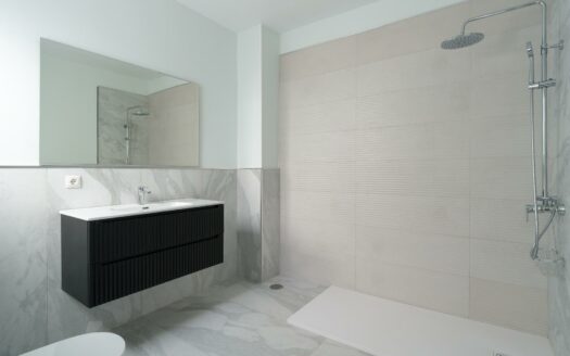 Ático renovado y luminoso en El Tablero