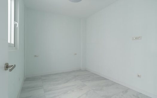 Ático renovado y luminoso en El Tablero