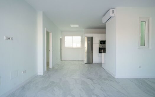 Ático renovado y luminoso en El Tablero